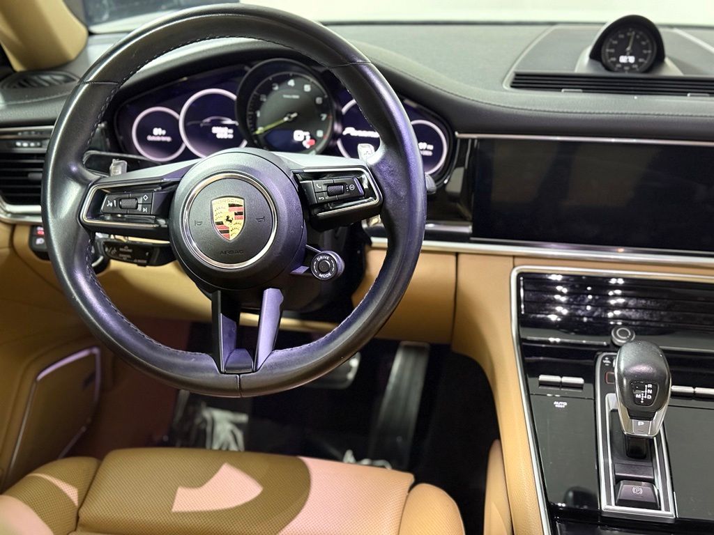 2022 Porsche Panamera 4 E-Hybrid - Photo 12