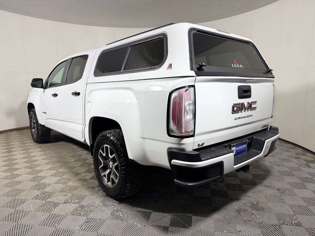Used 2022 GMC Canyon AT4 w/Cloth Truck