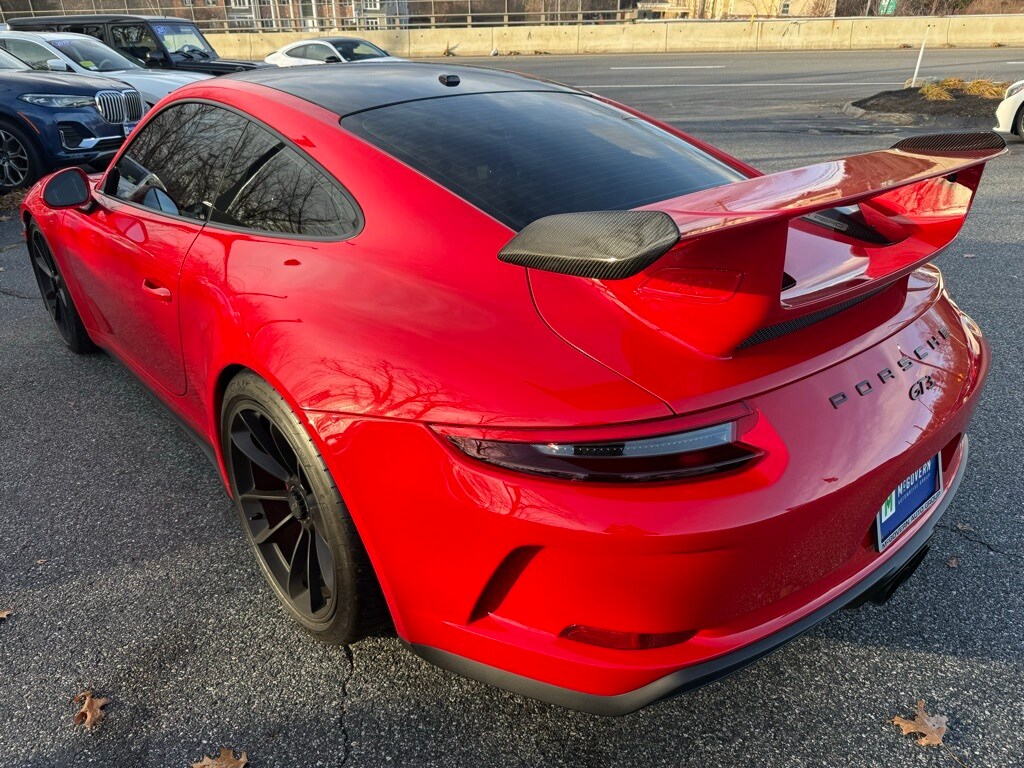 2018 Porsche 911 GT3 photo 3