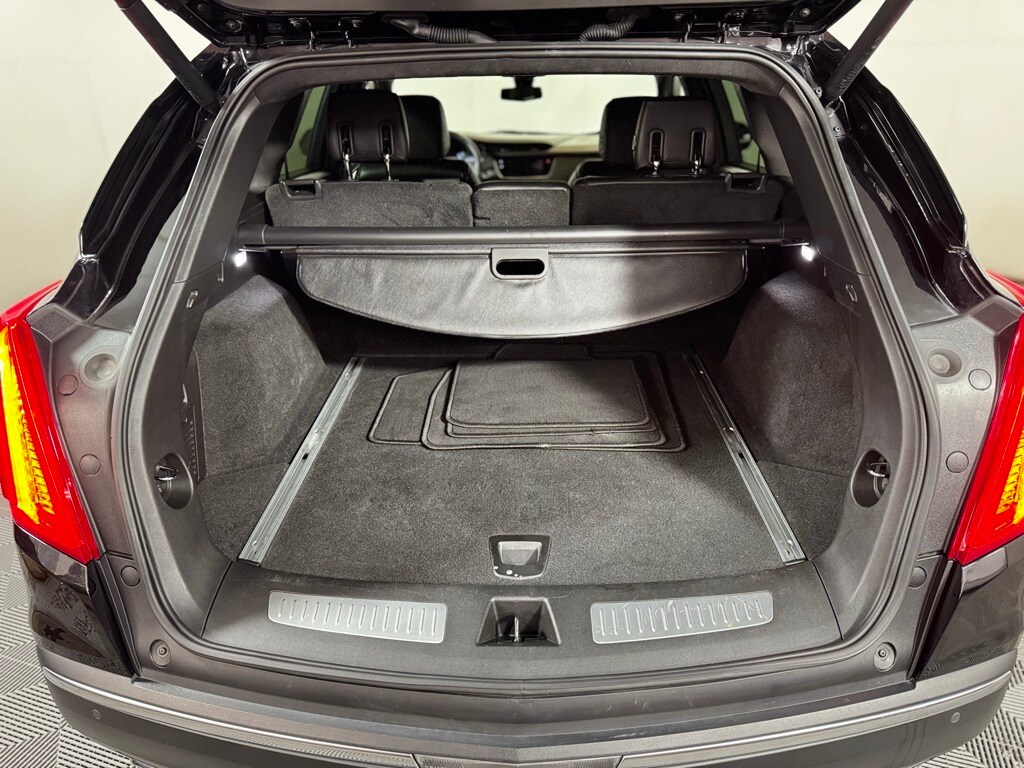 2017 Cadillac XT5 Platinum photo 4