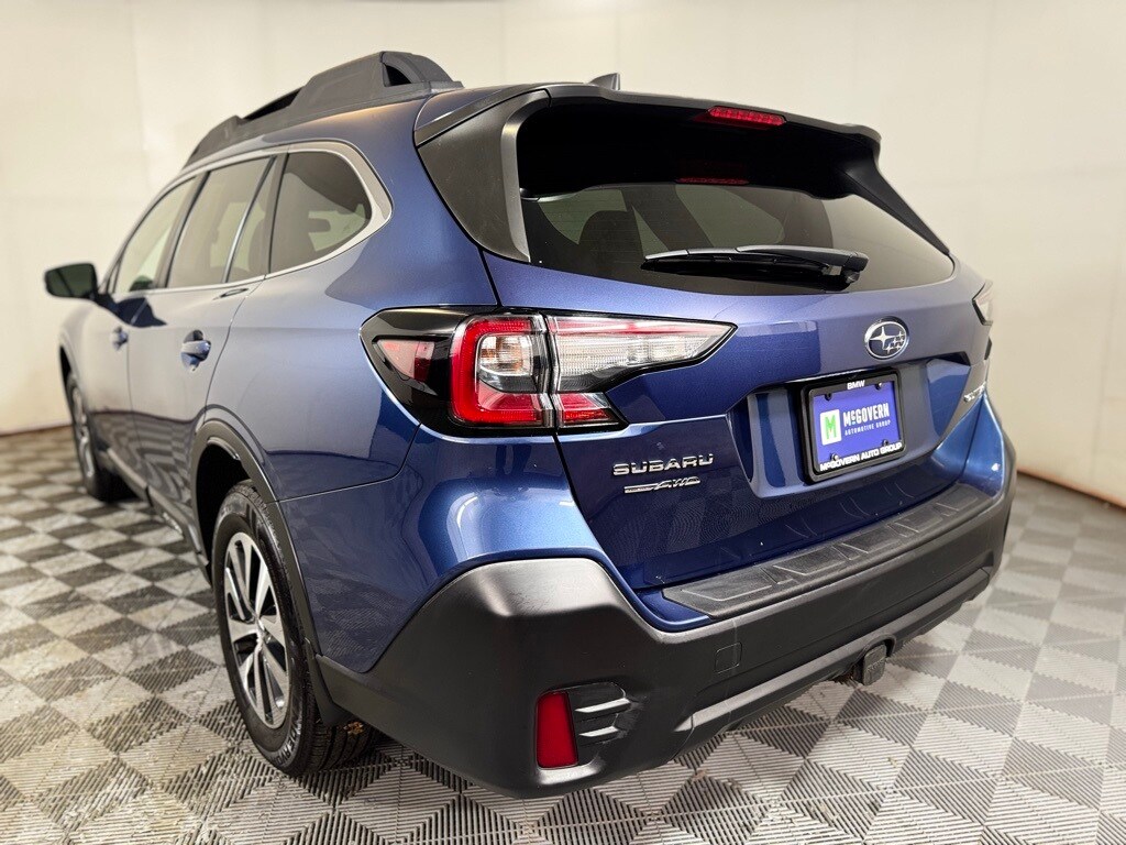 2021 Subaru Outback Premium photo 3