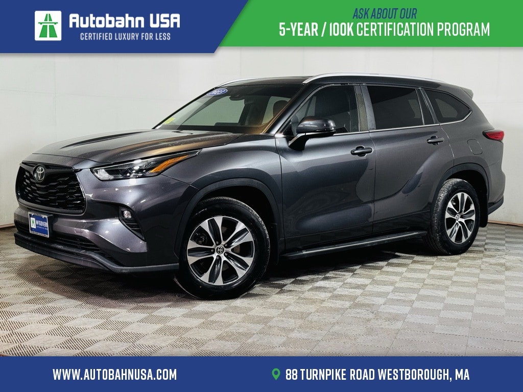 2023 Toyota Highlander XLE's photo