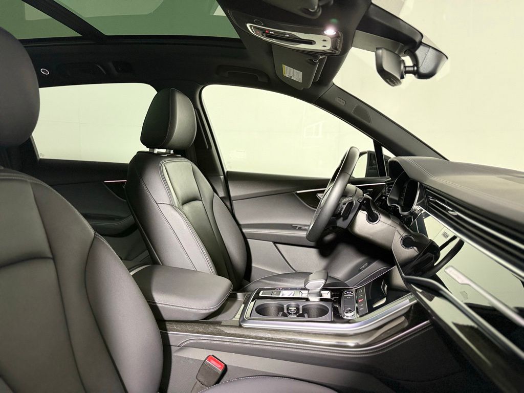 2025 Audi Q7 Premium Plus - Photo 26