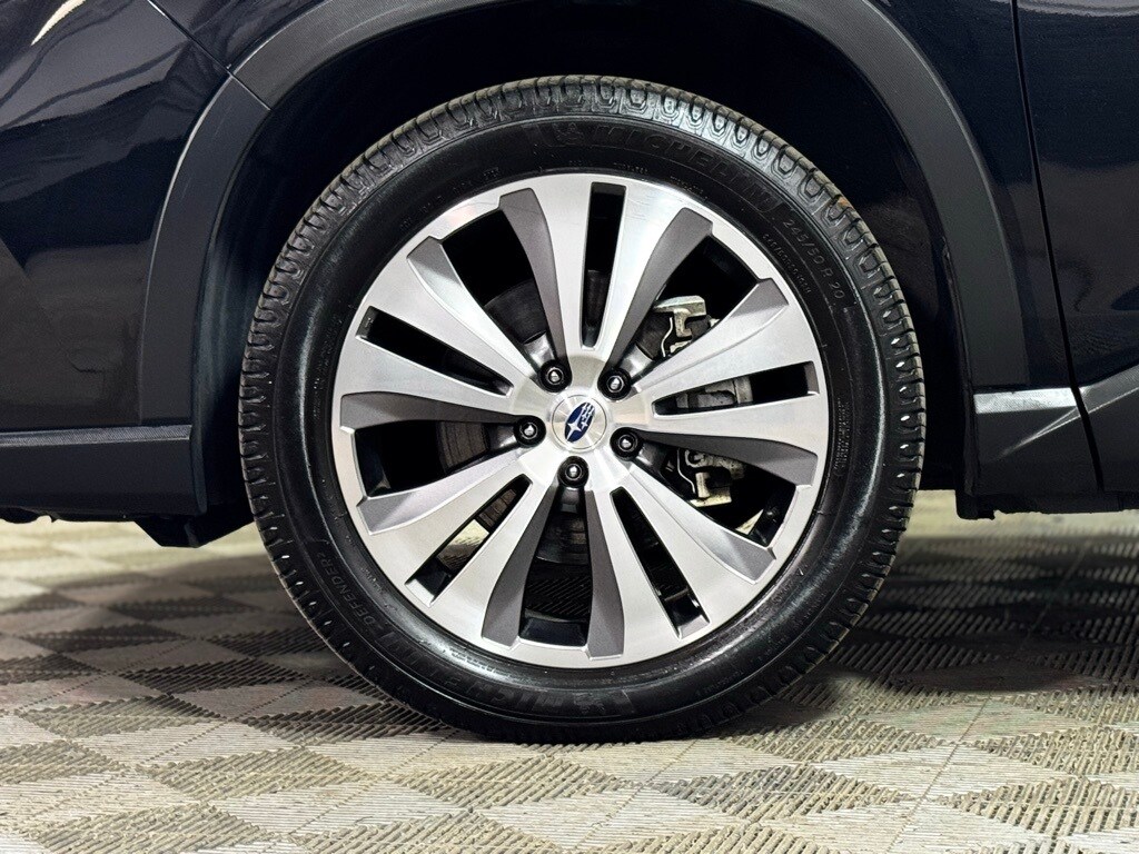 2022 Subaru Ascent Limited photo 2