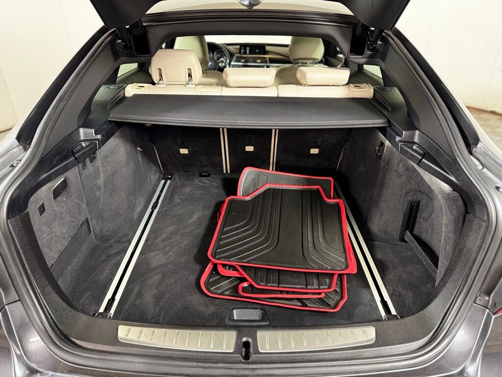 2017 Bmw 330i xDrive GT photo 3