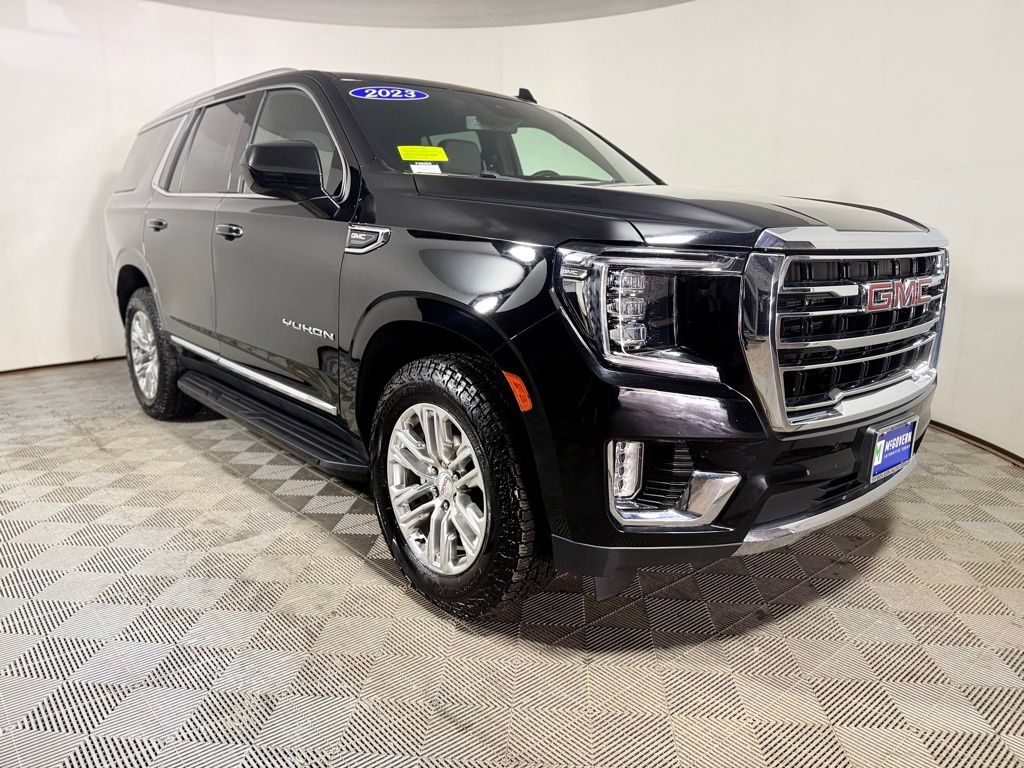 2023 GMC Yukon SLT - Photo 9