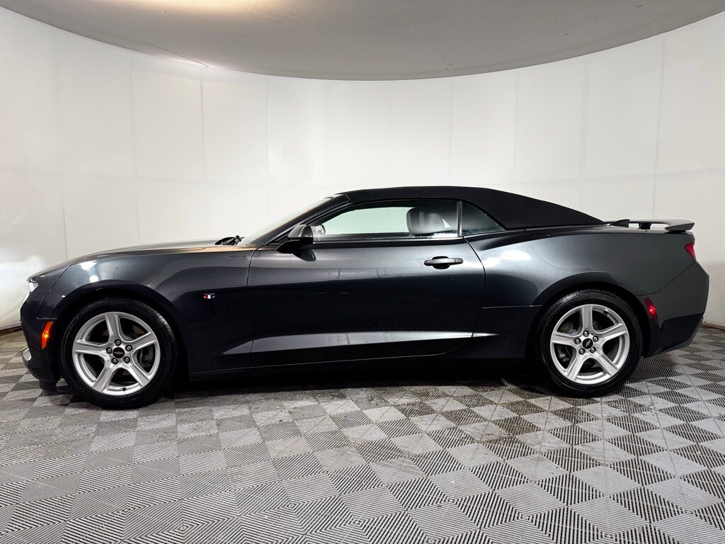 2018 Chevrolet Camaro 2LT photo 3