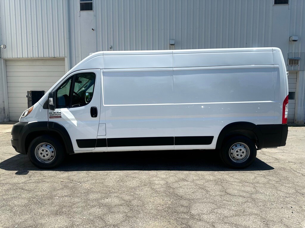 2022 Ram 2500 Cargo Van photo 2