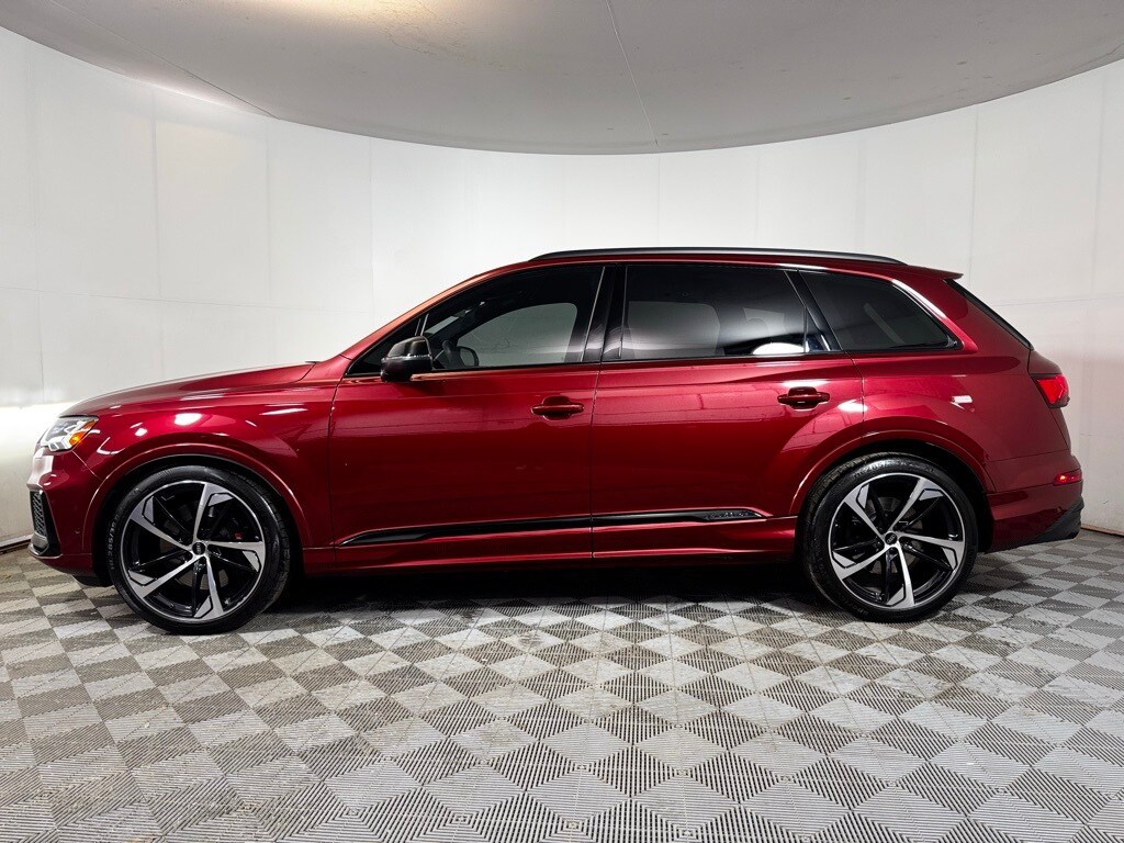 2024 Audi SQ7 Prestige photo 2