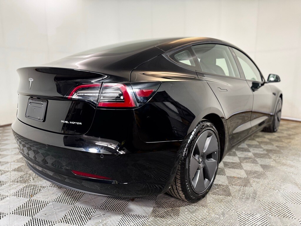 2021 Tesla Model 3 Long Range photo 2