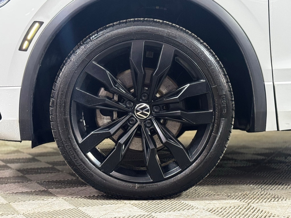 Used 2022 Volkswagen Tiguan 2.0T SE R-Line Black SUV