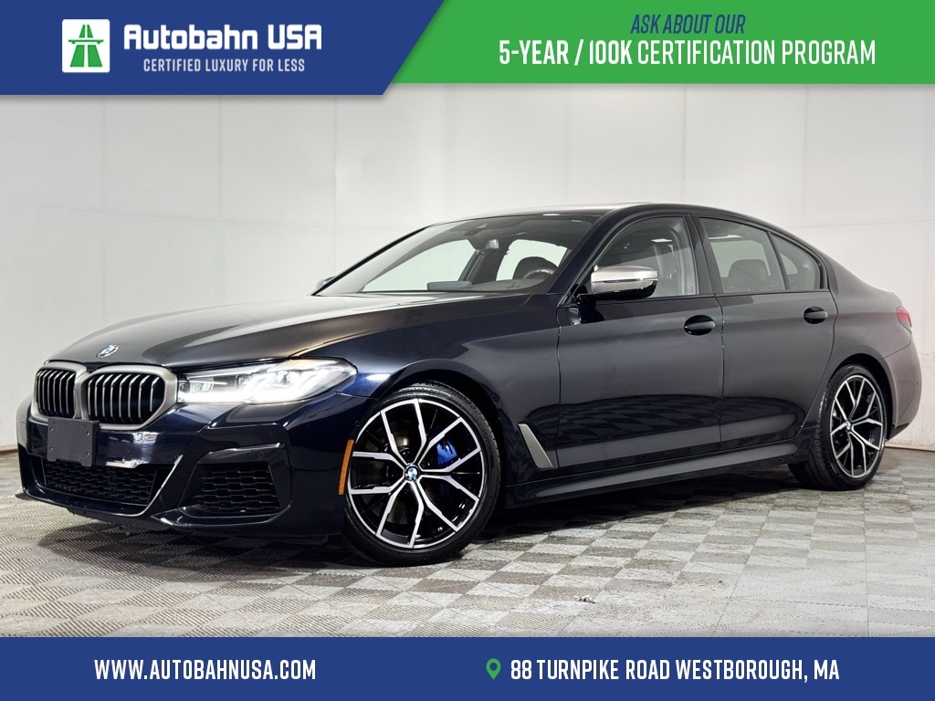 2022 BMW 5 Series M550i