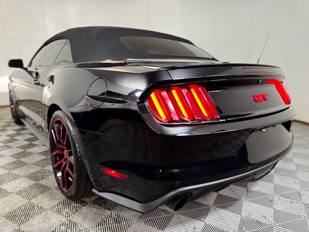 2015 Ford Mustang GT Premium Convertible photo 4
