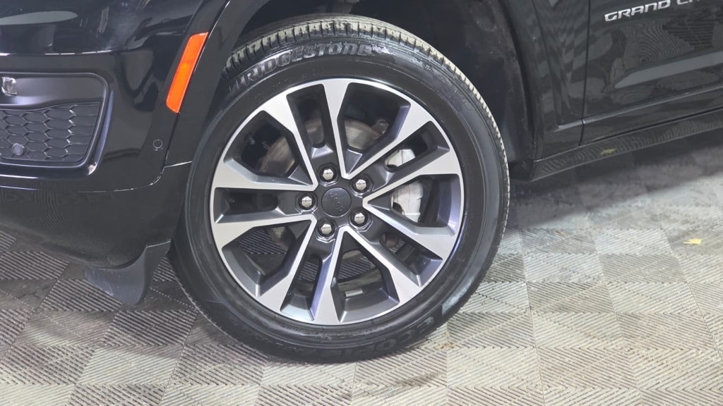 Used 2023 Jeep Grand Cherokee Overland SUV