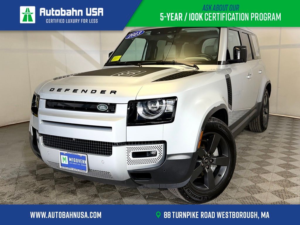 2023 Land Rover Defender SE
