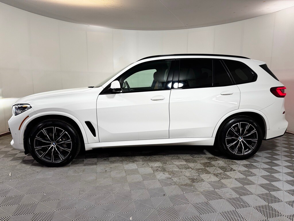 2023 Bmw X5 xDrive40i photo 2