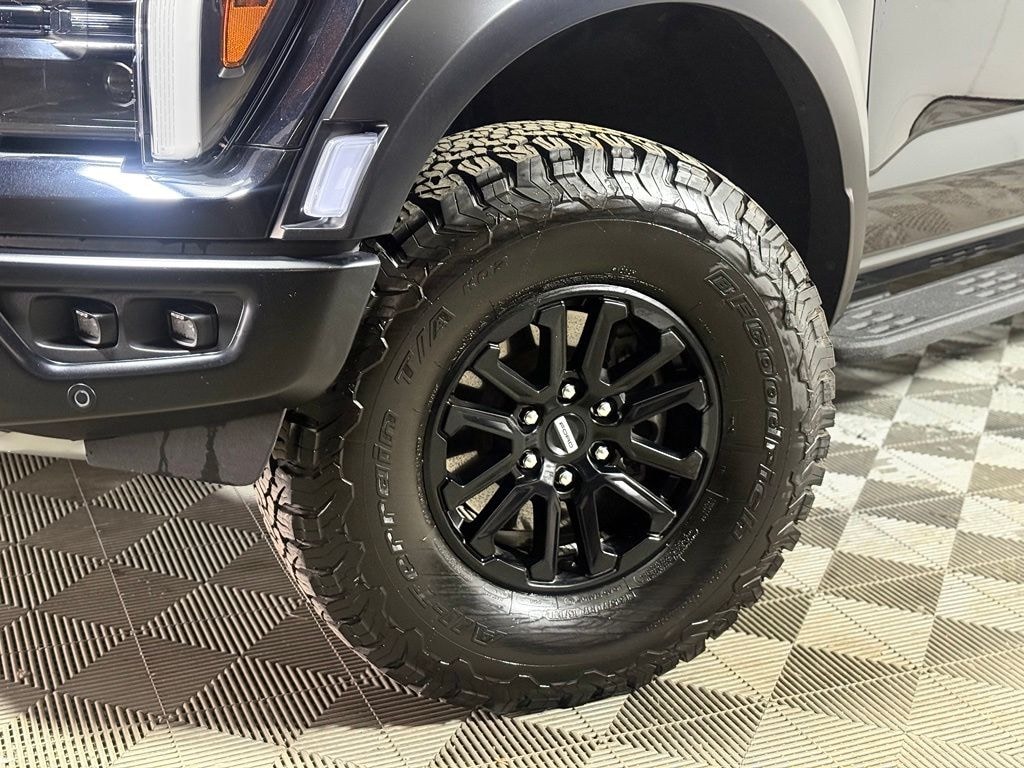 Used 2025 Ford F-150 Raptor Truck
