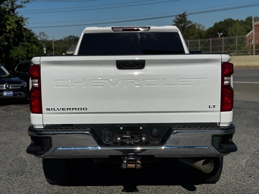 2023 Chevrolet Silverado 2500HD LT photo 3