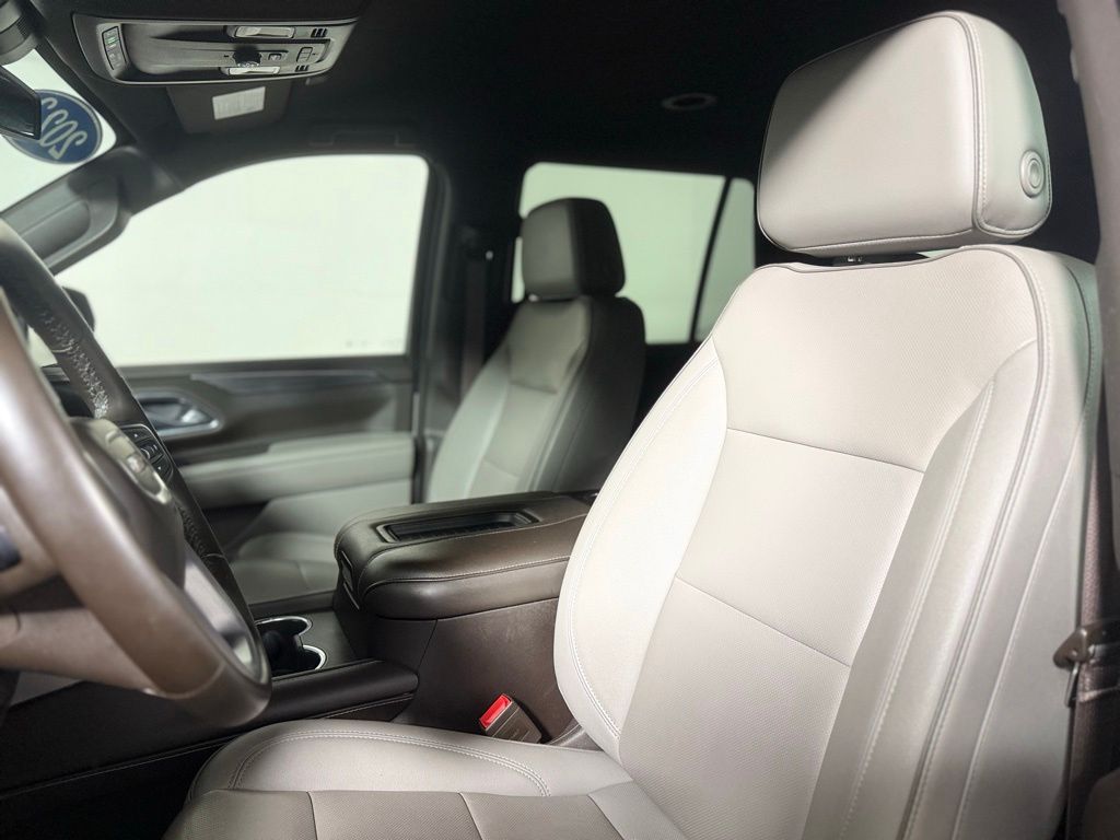 2023 GMC Yukon SLT - Photo 21