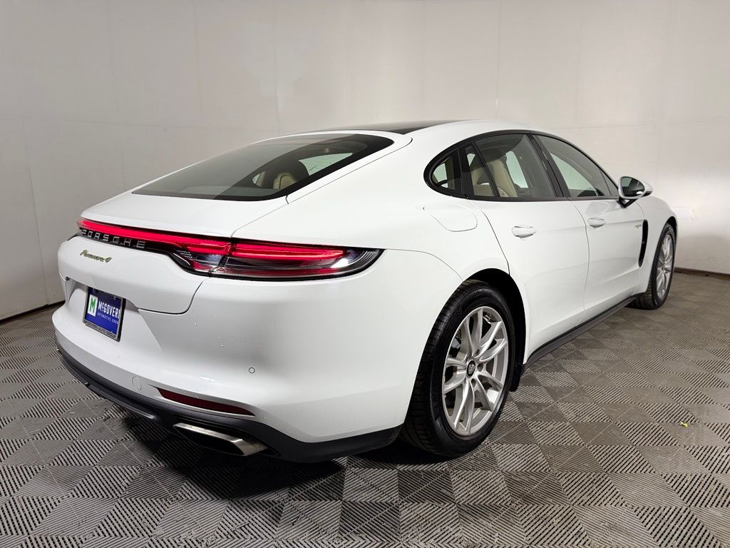 2022 Porsche Panamera 4 E-Hybrid - Photo 7