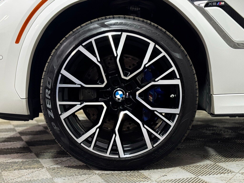 2022 Bmw X6 M photo 2