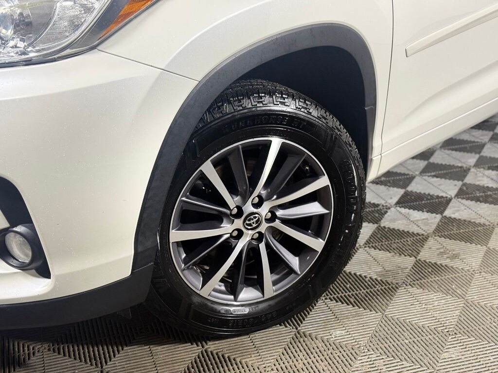 Used 2018 Toyota Highlander XLE SUV