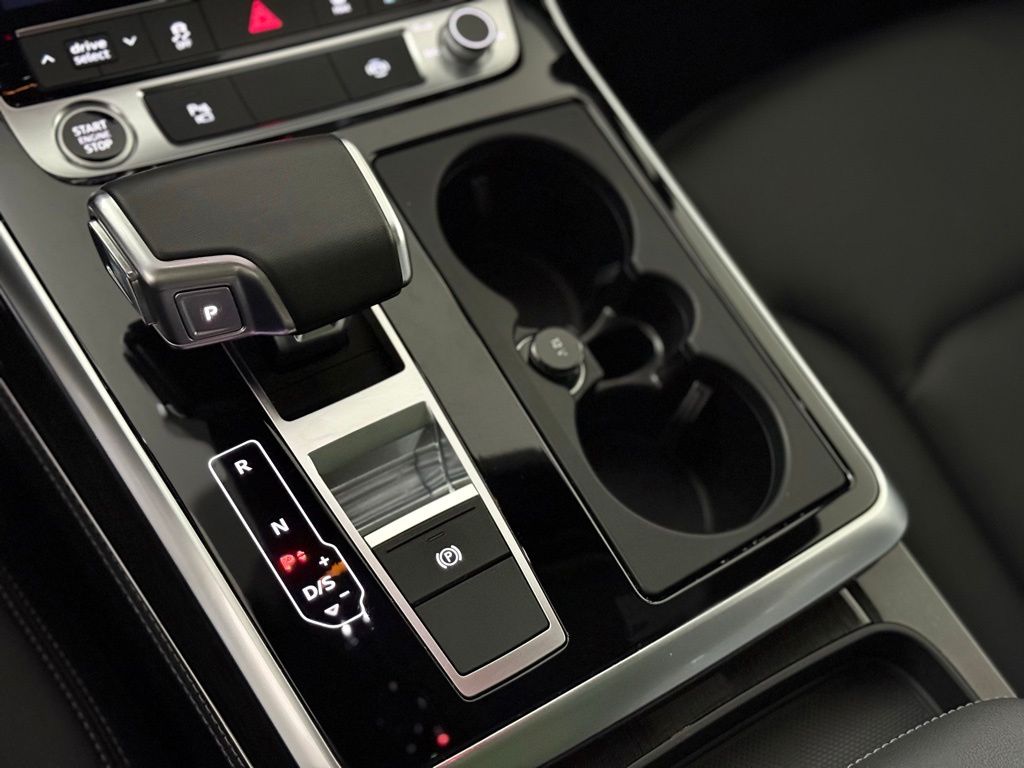 2025 Audi Q7 Premium Plus - Photo 16