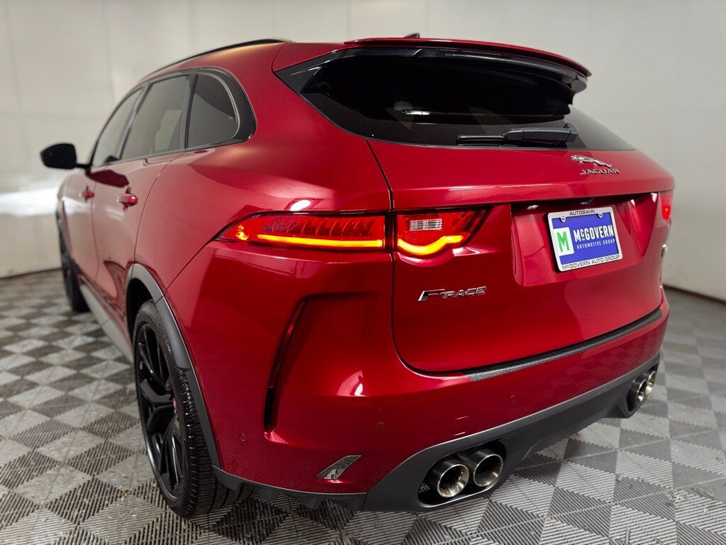 2020 Jaguar F-PACE SVR photo 3