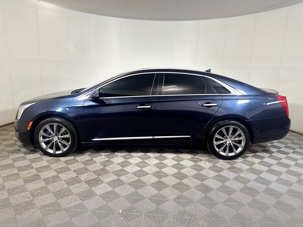 2013 Cadillac XTS Premium Luxury photo 2