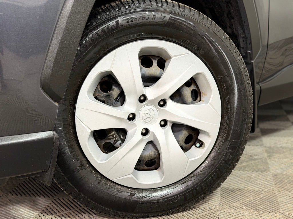 Used 2019 Toyota RAV4 LE SUV
