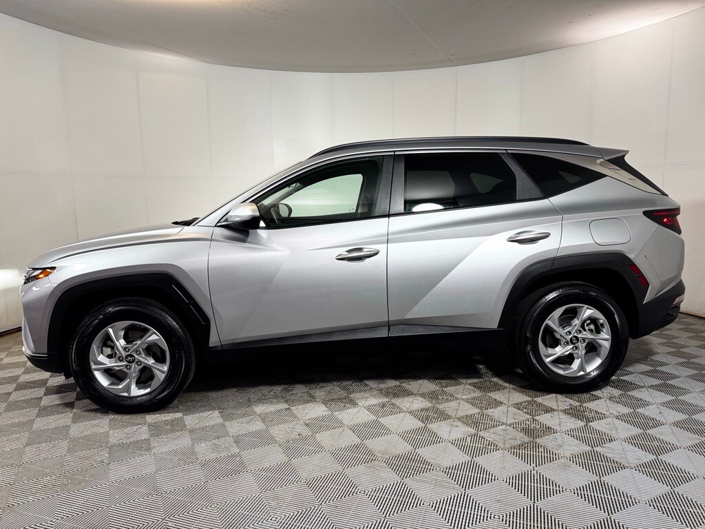 2024 Hyundai Tucson SEL photo 2