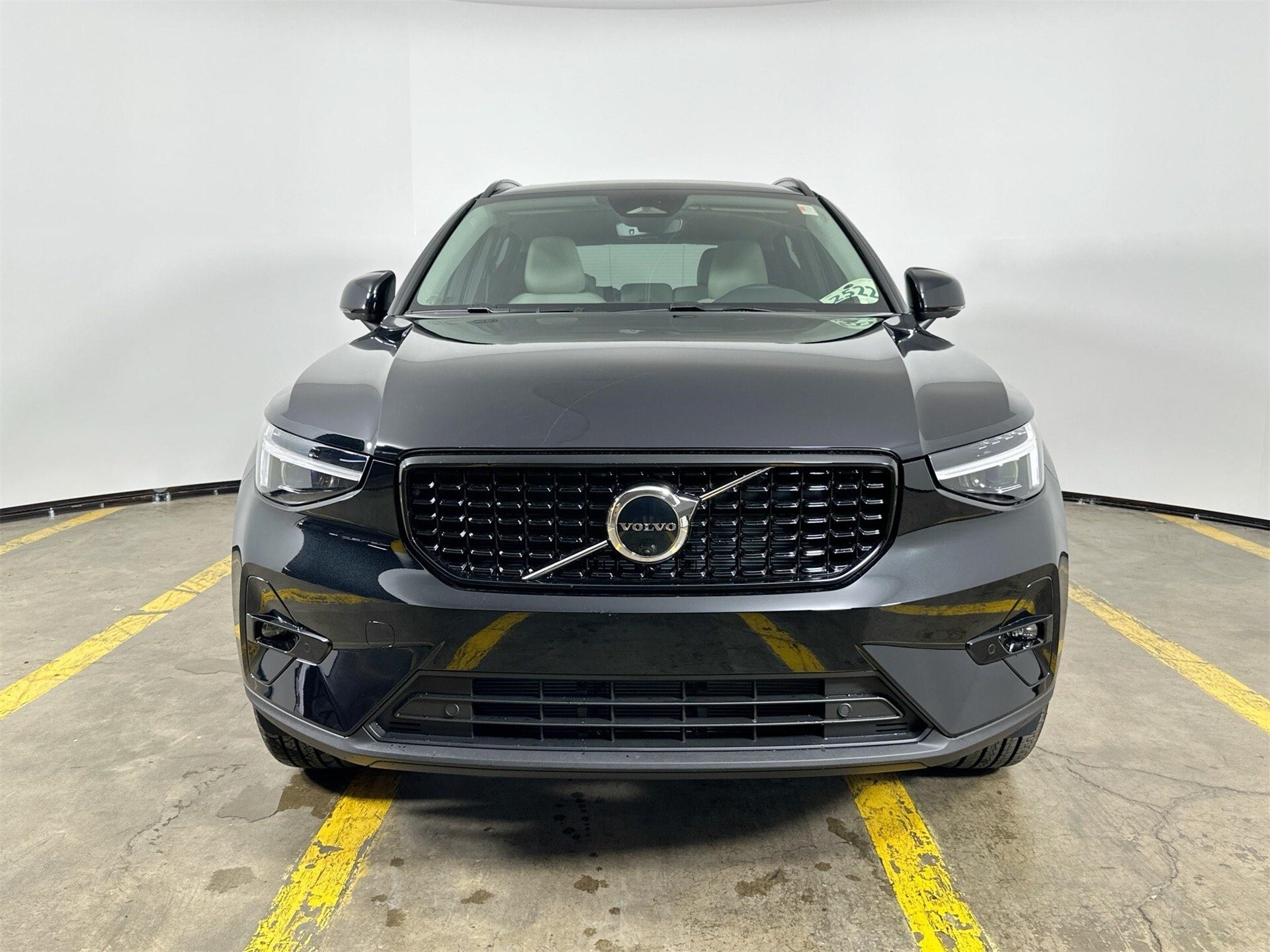 Volvo XC40 hybride rechargeable Orleans 45