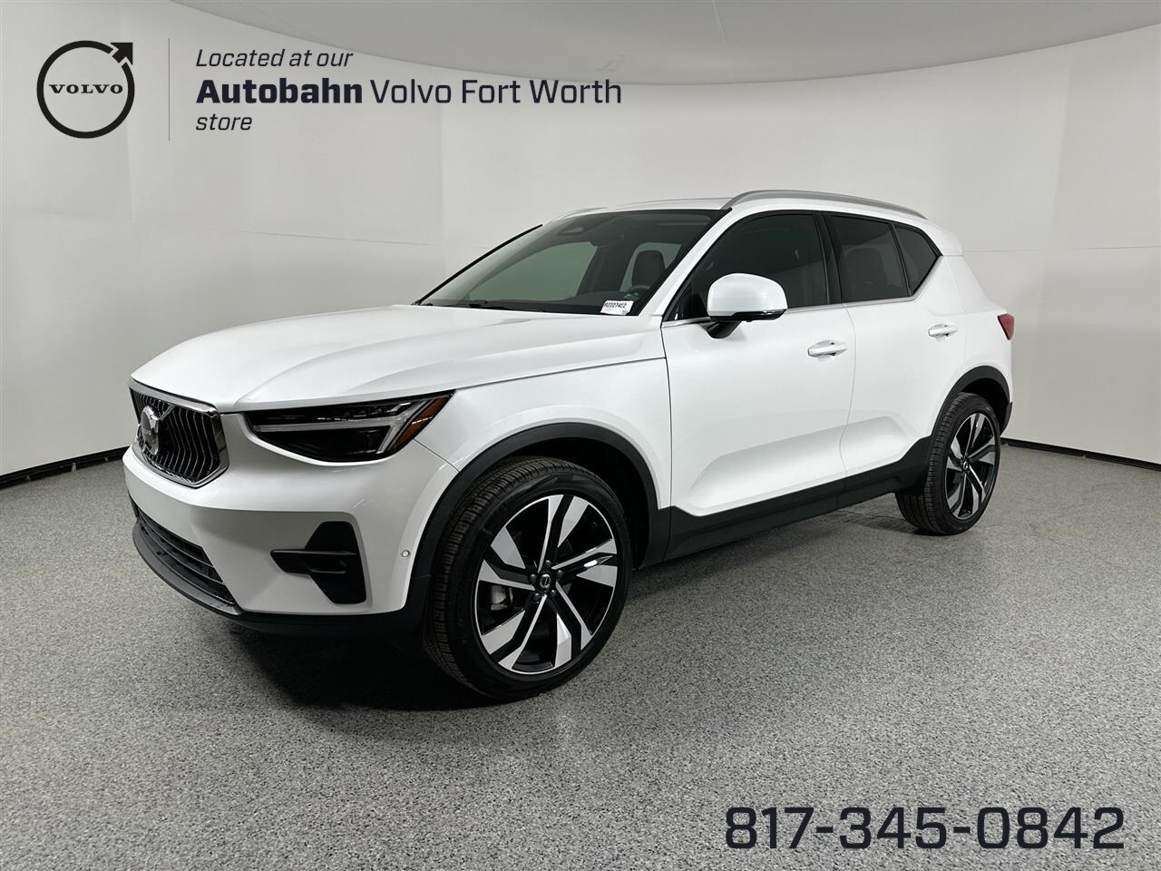 Used 2024 Volvo XC40 For Sale at Autobahn Volvo Cars