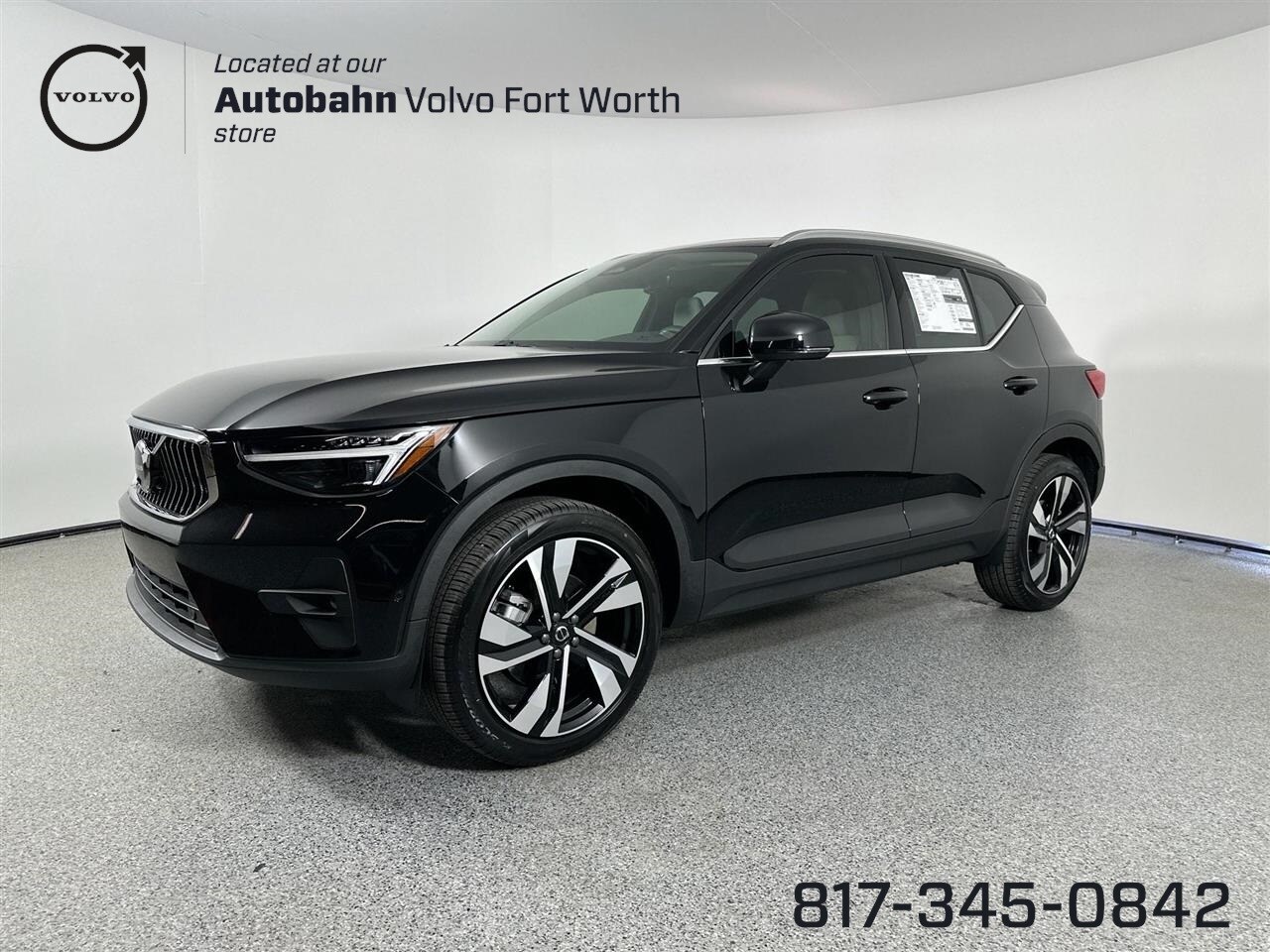 Used 2024 Volvo XC40 For Sale at Autobahn Volvo Cars