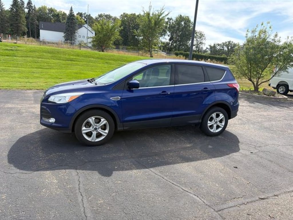 Used 2015 Ford Escape SE SUV