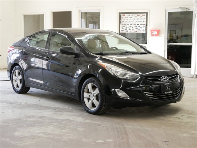 2013 Hyundai Elantra GLS's photo