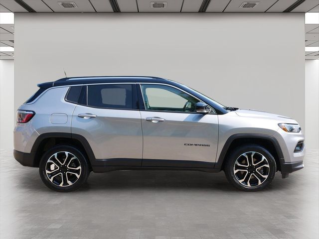 2022 Jeep Compass Limited - Photo 6