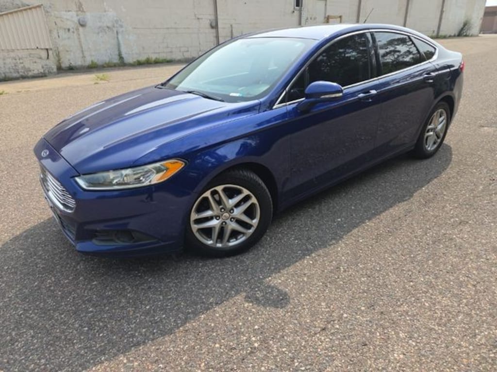 Used 2013 Ford Fusion SE Sedan
