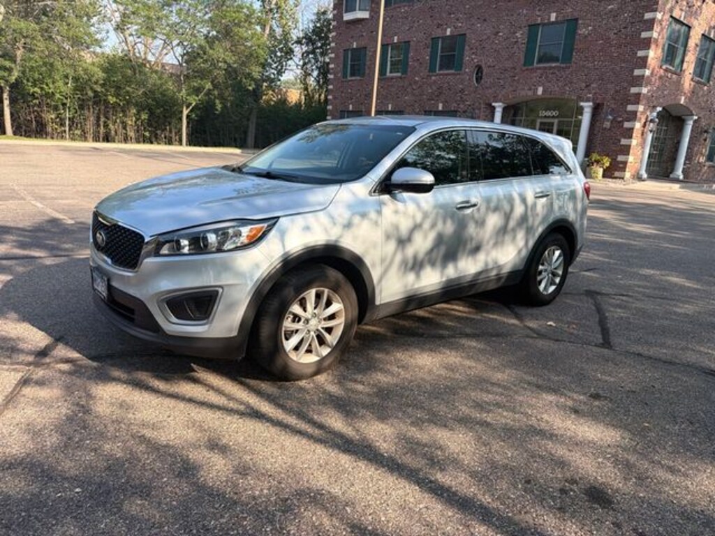 Used 2016 Kia Sorento 2.4L L FWD SUV