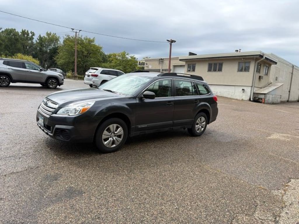 Used 2013 Subaru Outback 2.5i (M6) SUV