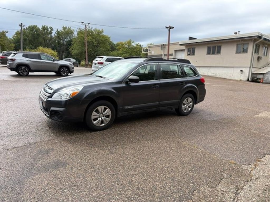 Used 2013 Subaru Outback 2.5i (M6) SUV