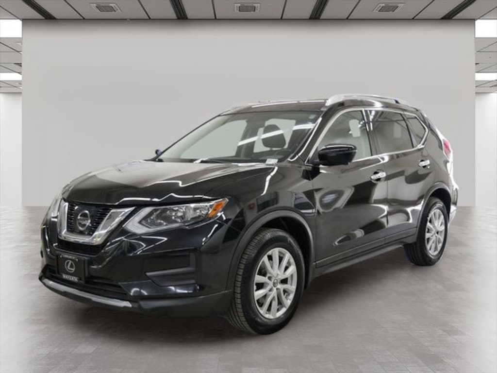 Used 2017 Nissan Rogue SV SUV
