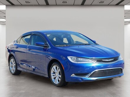 2015 Chrysler 200 Limited Sedan