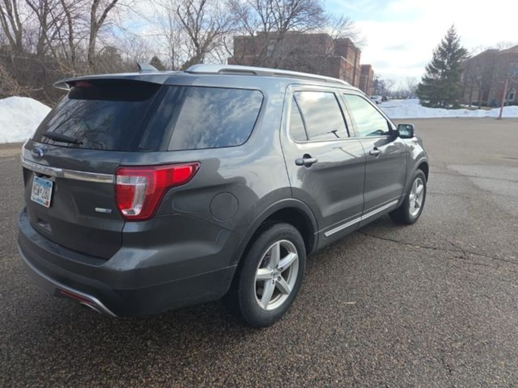 Used 2016 Ford Explorer XLT SUV