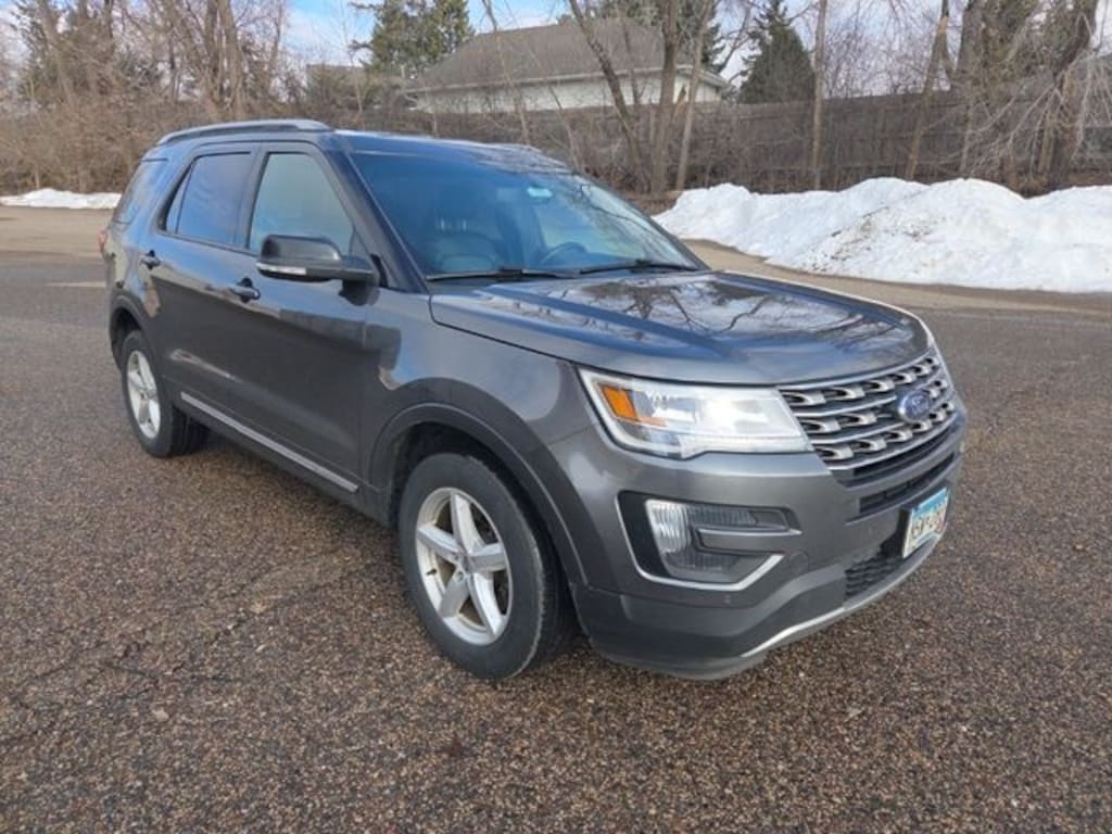 Used 2016 Ford Explorer XLT SUV