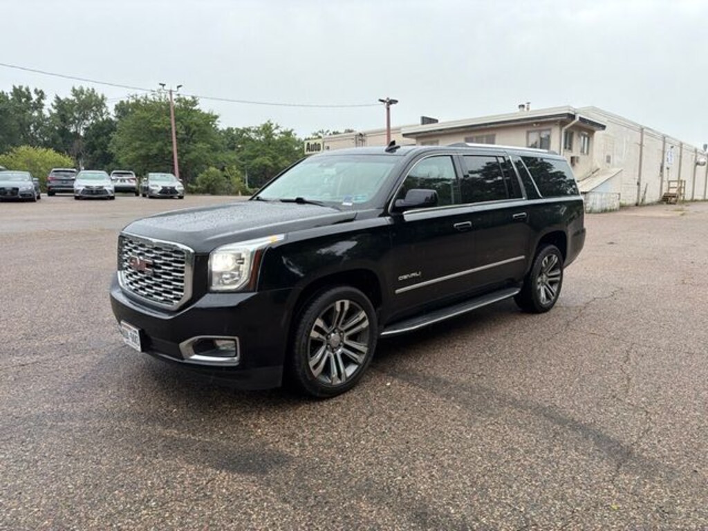Used 2018 GMC Yukon XL Denali SUV