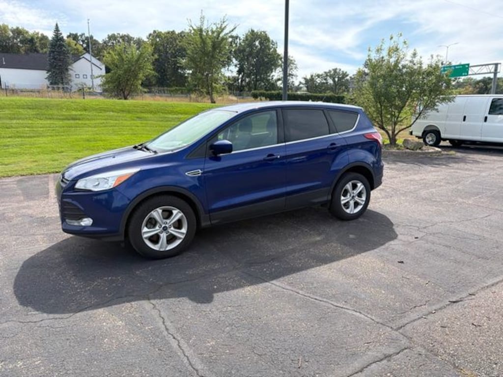 Used 2015 Ford Escape SE SUV