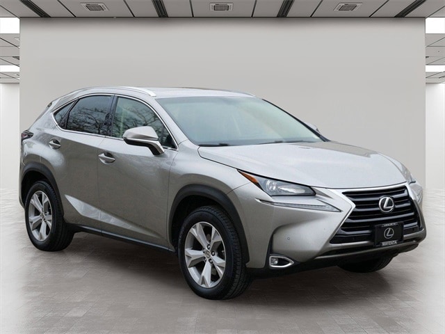 2017 Lexus NX 200t's photo