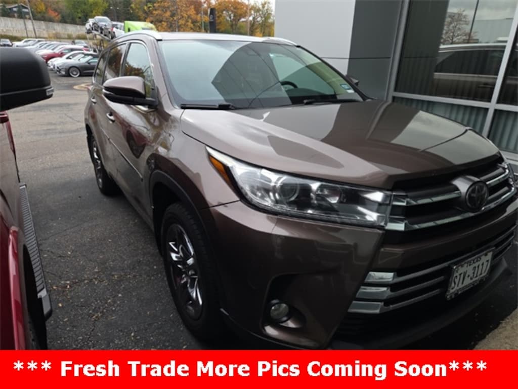 Used 2017 Toyota Highlander SUV
