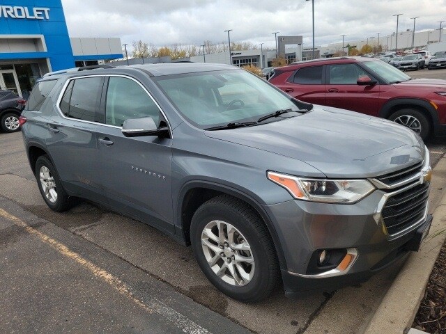 2018 Chevrolet Traverse Cloth 1LT photo 2